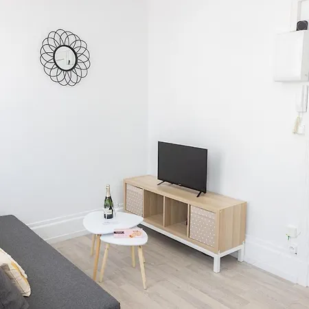Le 29 - Emplacement Ideal Pour Ce T2 Epernay Exterior photo